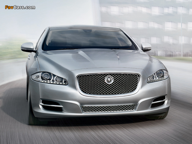 Photos of Jaguar XJ Sentinel (X351) 2010 (640 x 480)