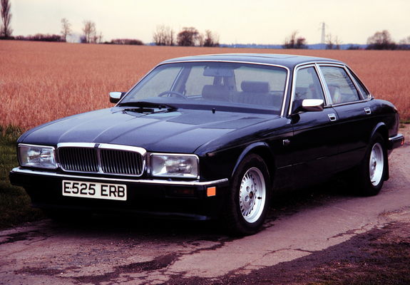 Pictures of Jaguar Sovereign (XJ40) 1986–94