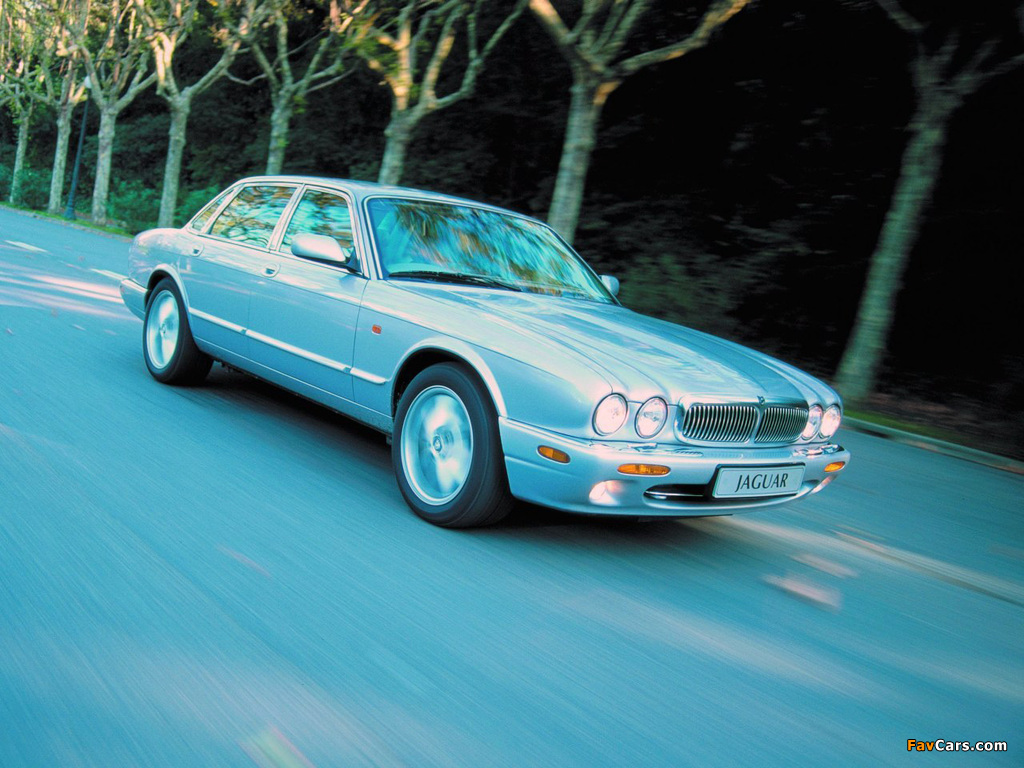 Pictures of Jaguar XJ Executive (X308) 1997–2003 (1024 x 768)