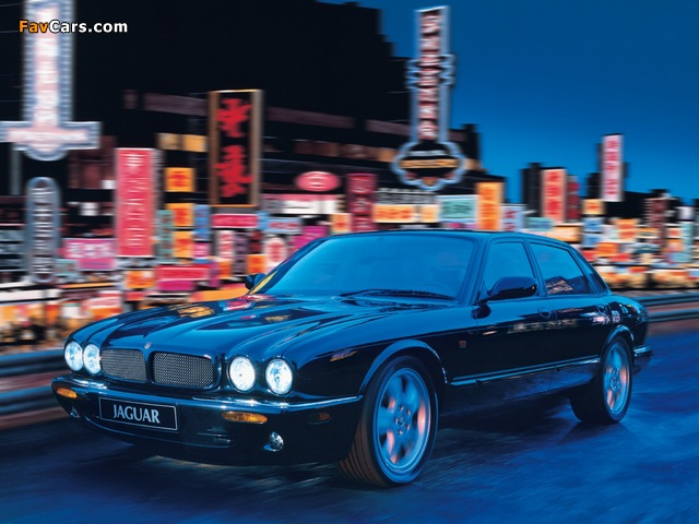 Pictures of Jaguar XJR (X308) 1997–2003 (640 x 480)
