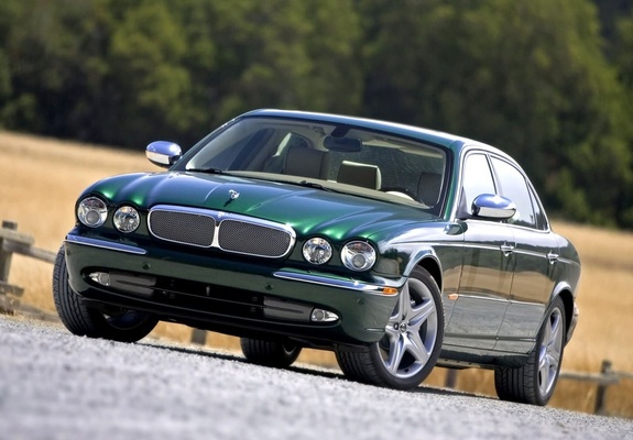 Pictures of Jaguar XJ Super V8 (X350) 2003–07