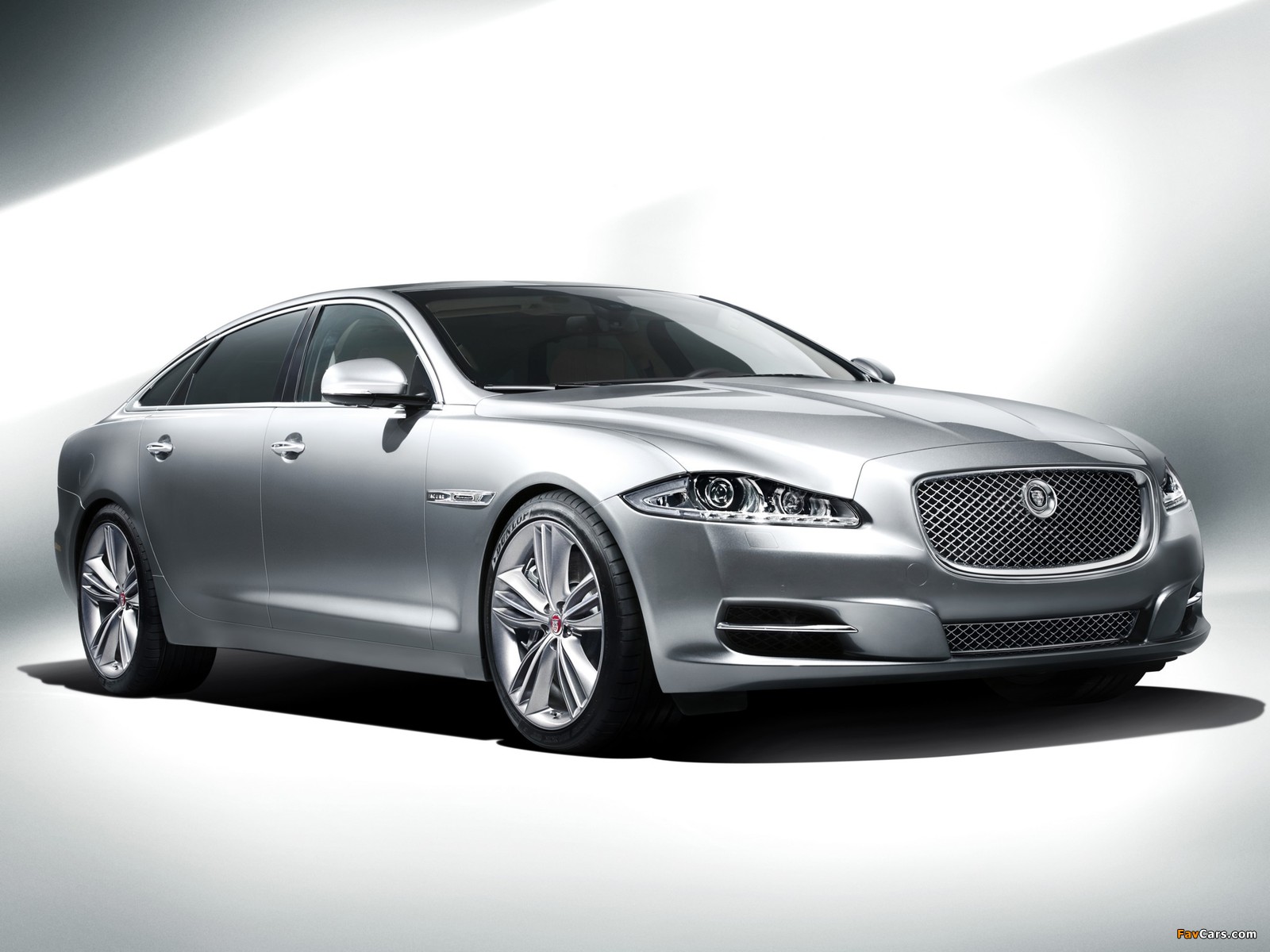 Pictures of Jaguar XJL (X351) 2009 (1600 x 1200)