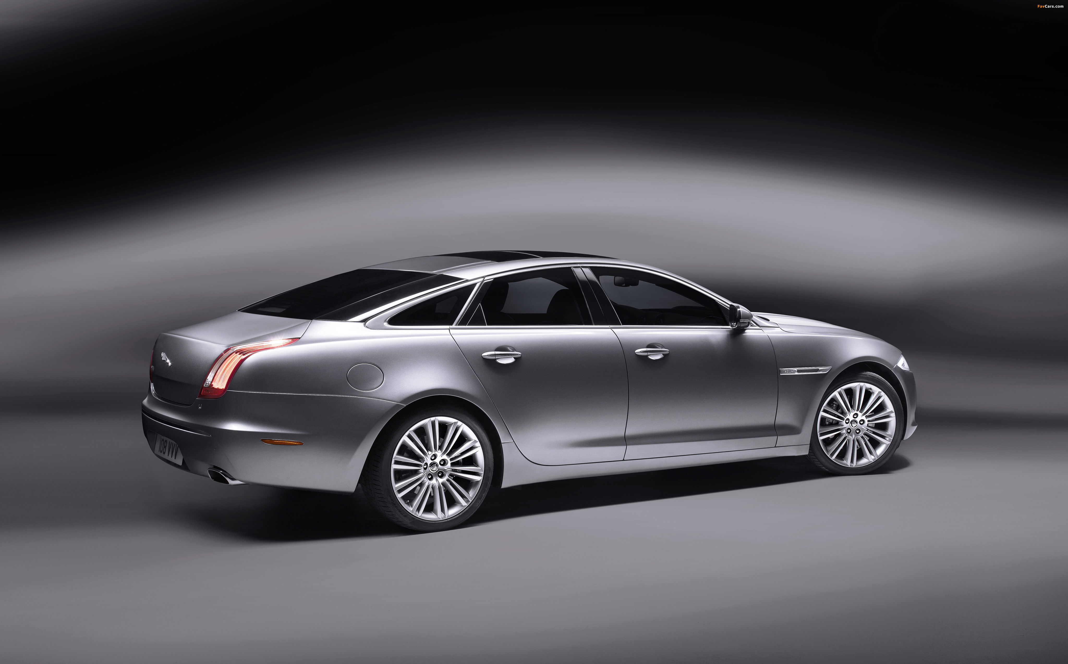 Pictures of Jaguar XJ (X351) 2009–15 (4096 x 2550)