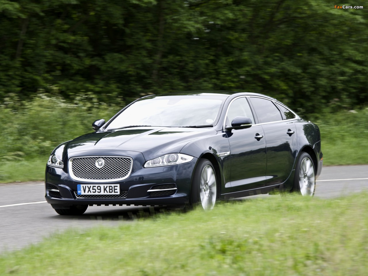 Pictures of Jaguar XJL UK-spec (X351) 2010 (1280 x 960)