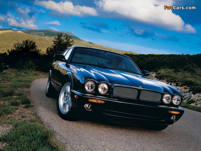 Jaguar XJR US-spec (X308) 1997–2003 wallpapers (640 x 480)