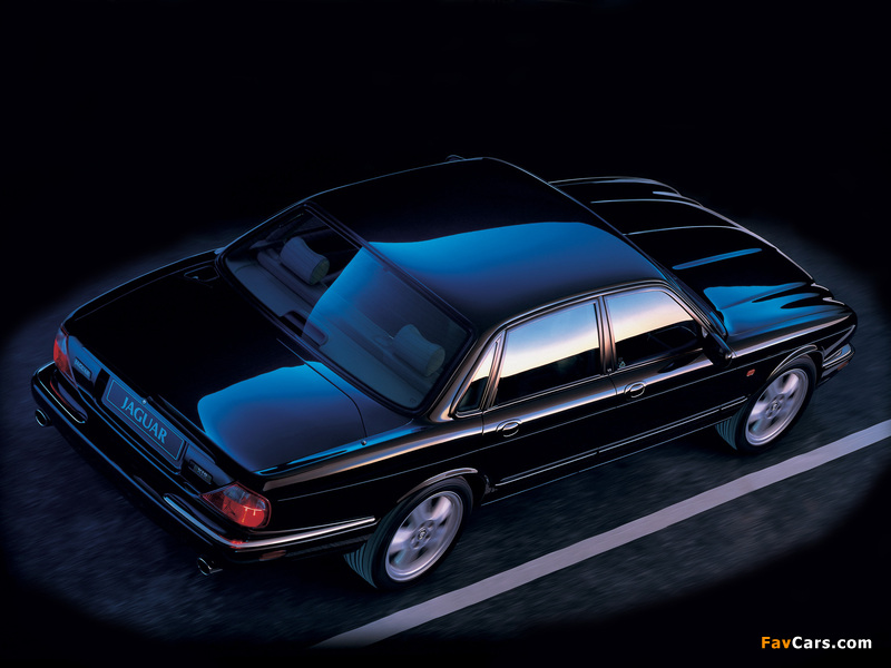 Jaguar XJR (X308) 1997–2003 wallpapers (800 x 600)
