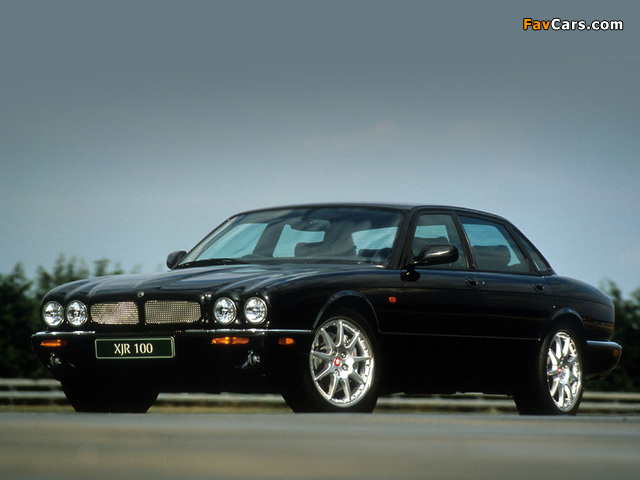 Jaguar XJR 100 (X308) 2002 wallpapers (640 x 480)