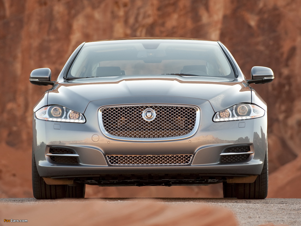 Jaguar XJL US-spec (X351) 2010 wallpapers (1280 x 960)