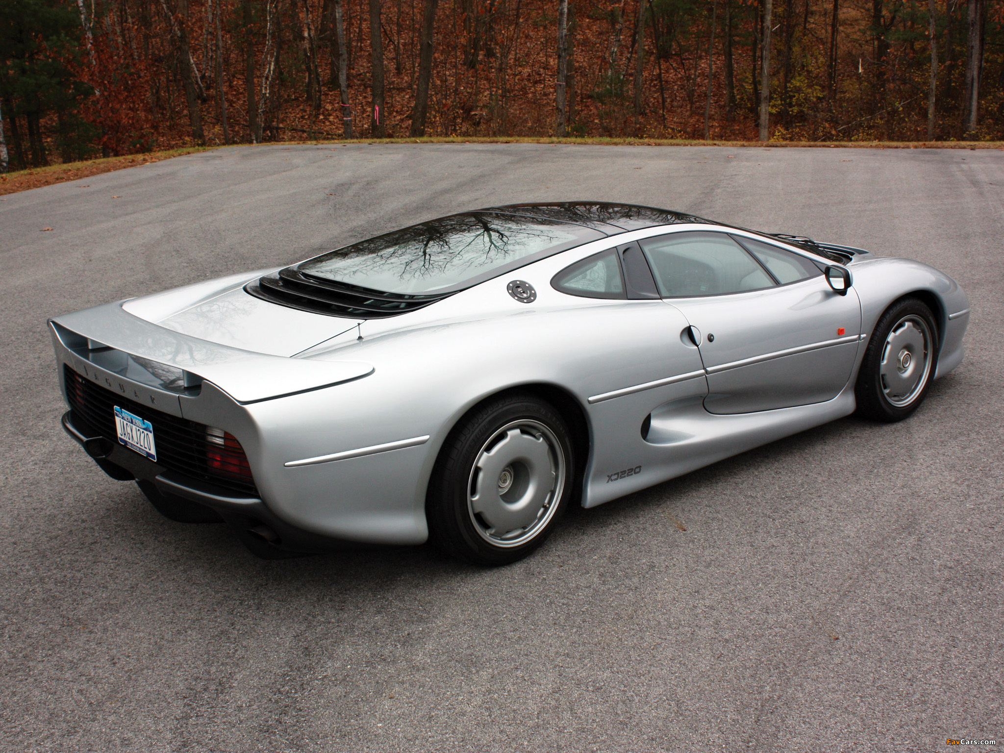 Images of Jaguar XJ220 1992–94 (2048 x 1536)