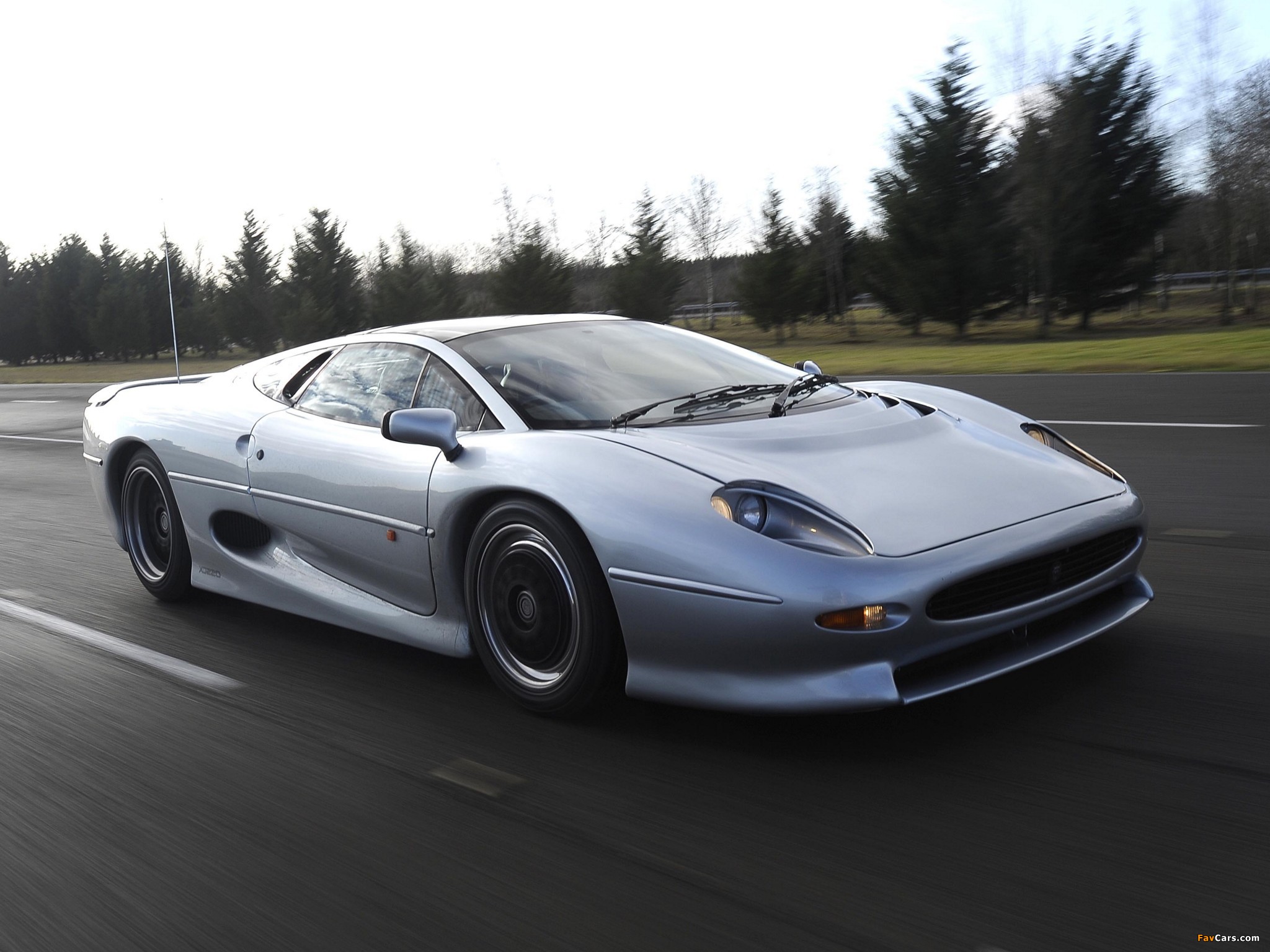 Jaguar XJ220 Pre-production Test Car (Chassis #004) wallpapers (2048 x 1536)