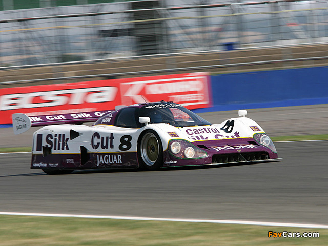 Images of Jaguar XJR12 1990 (640 x 480)