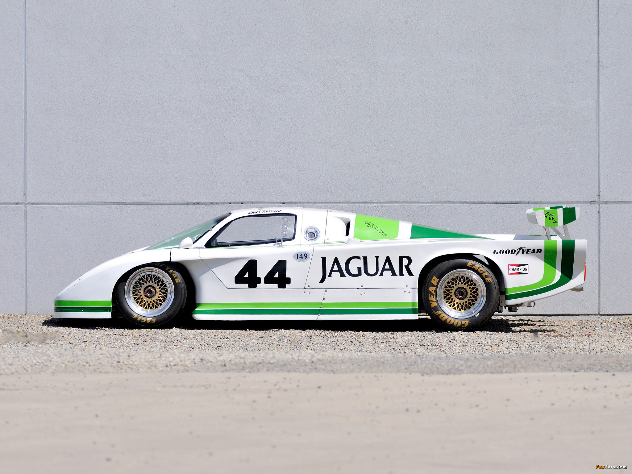Jaguar XJR5 1982–85 pictures (2048 x 1536)