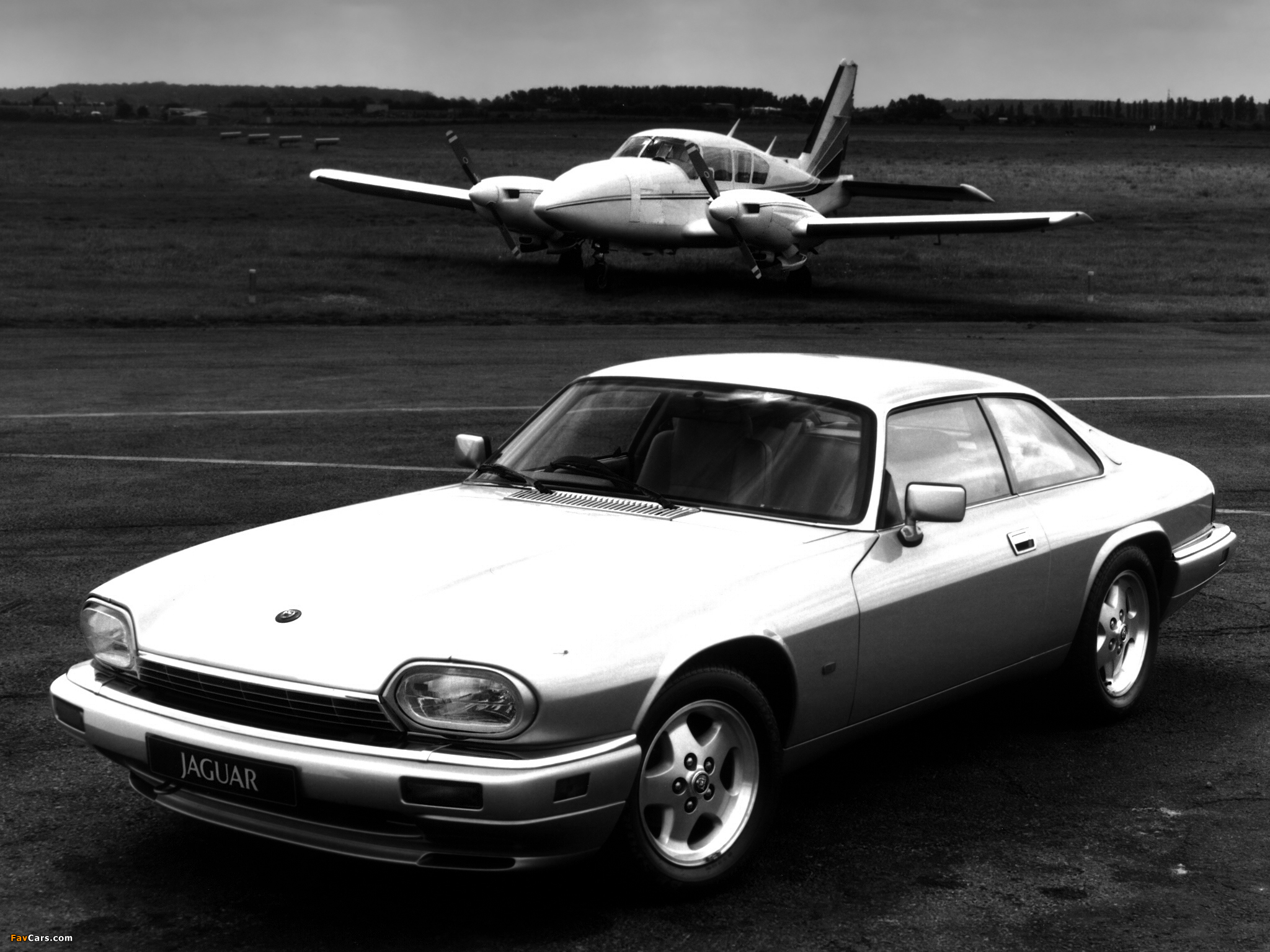 Images of Jaguar XJS 1991–96 (2048 x 1536)