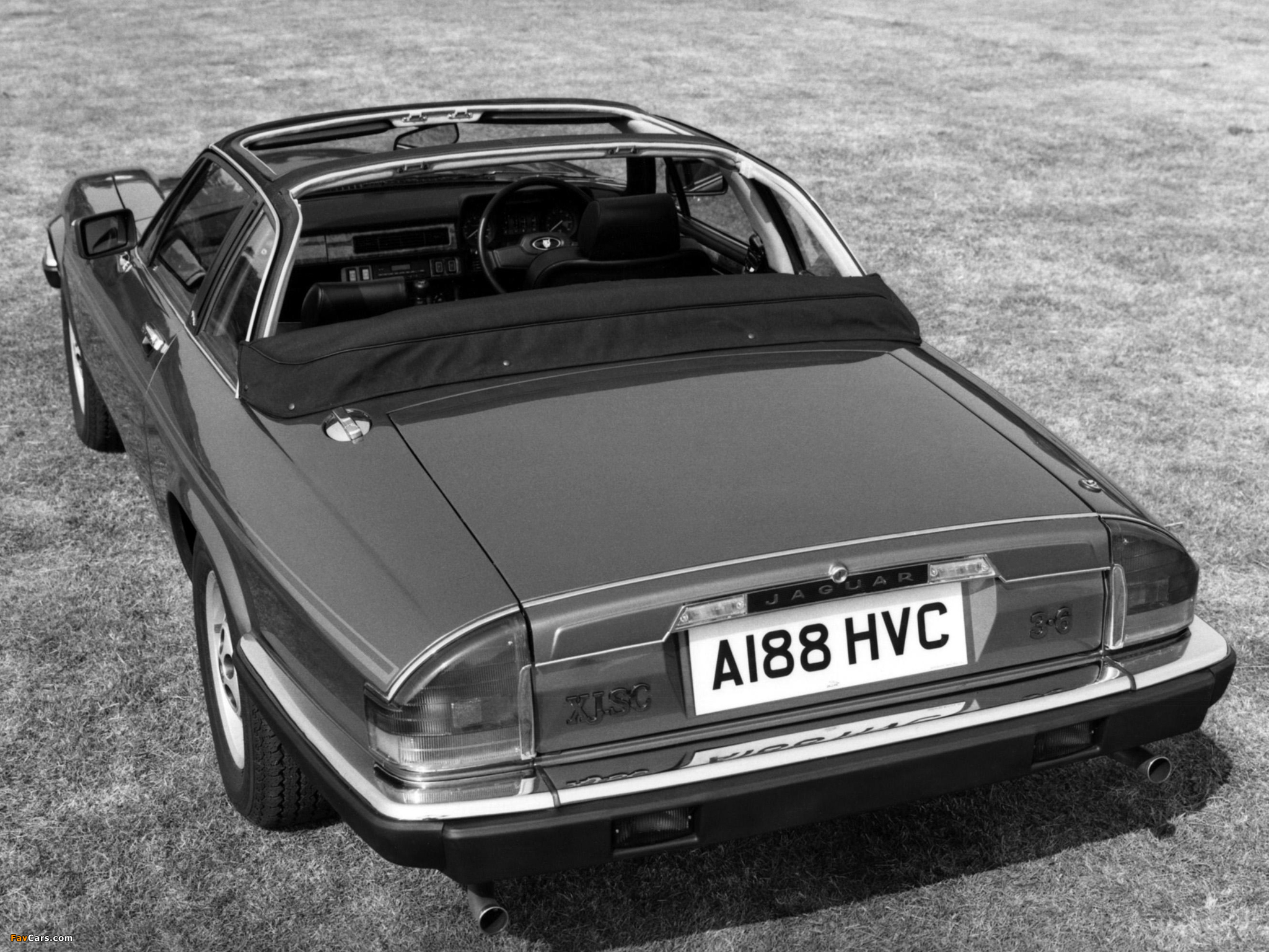 Jaguar XJ-SC UK-spec 1983–87 pictures (2048 x 1536)