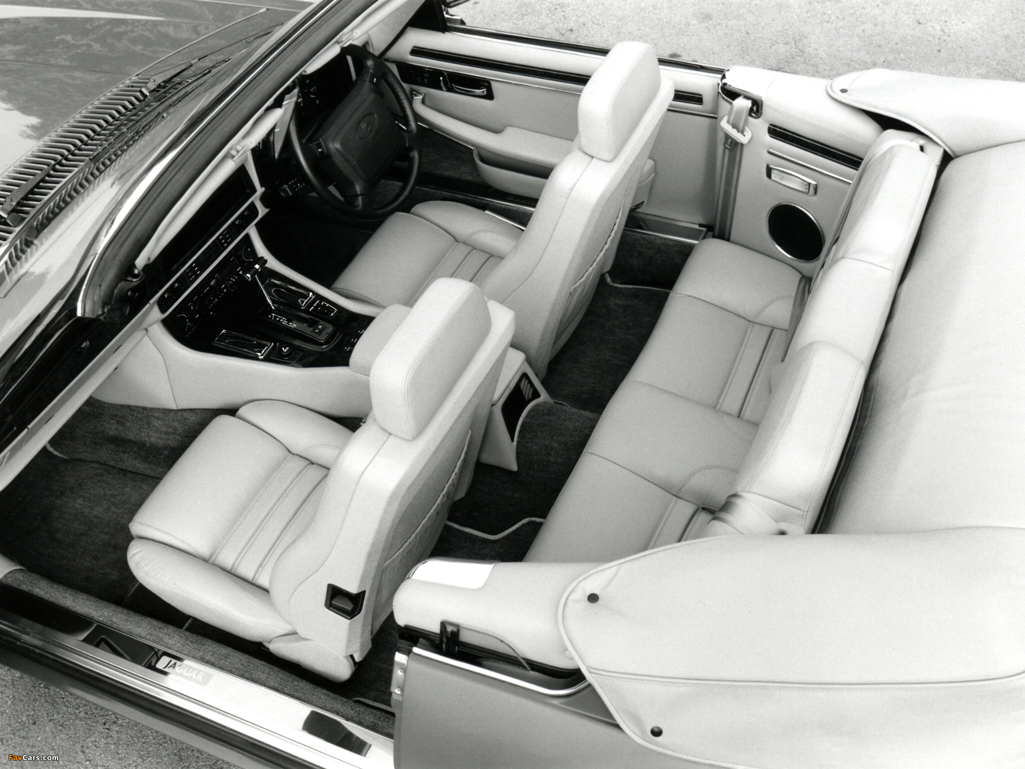 Pictures of Jaguar XJ-S Convertible 1983–91 (2048 x 1536)