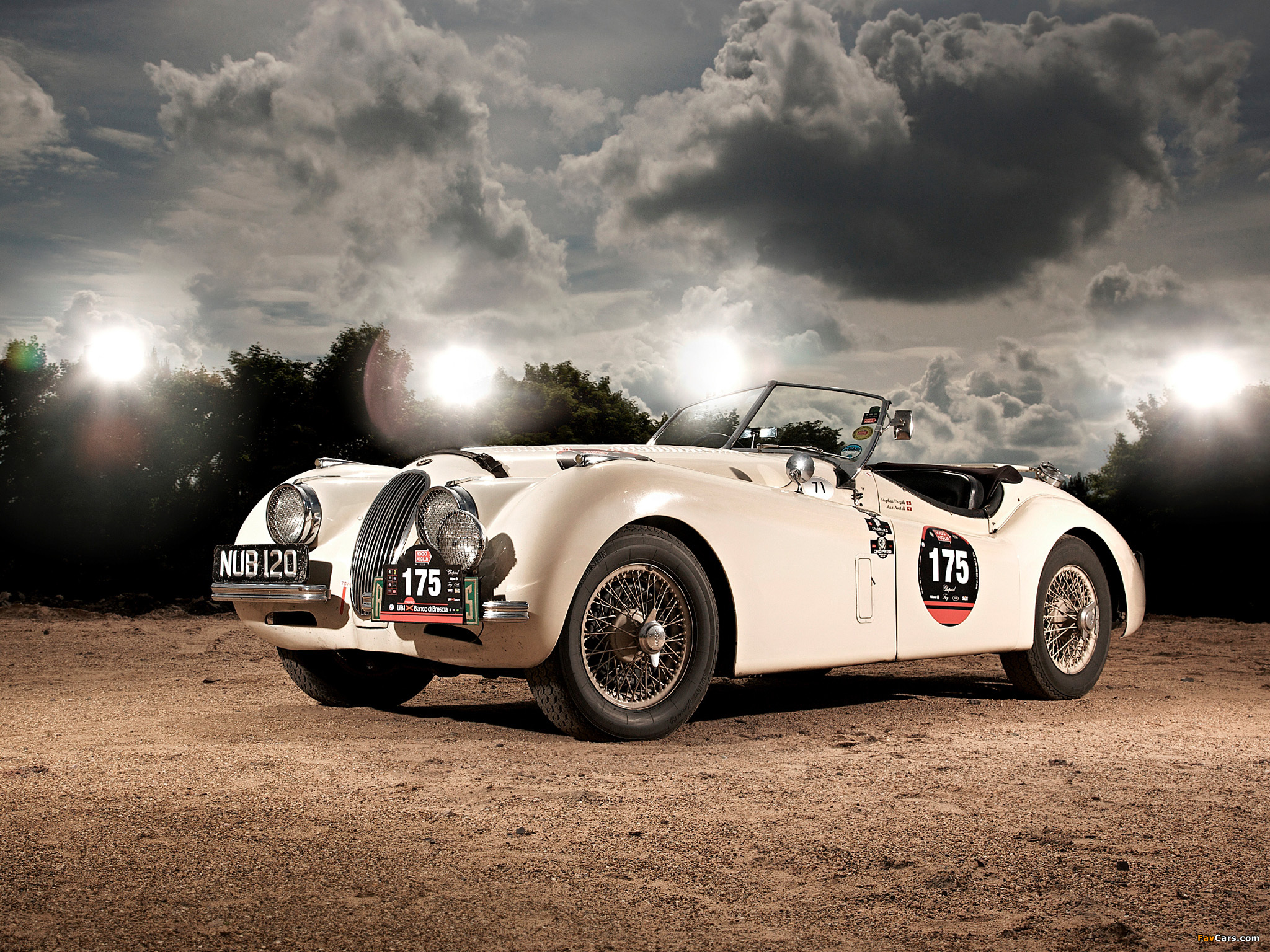 Images of Jaguar XK120 Roadster 1949–54 (2048 x 1536)