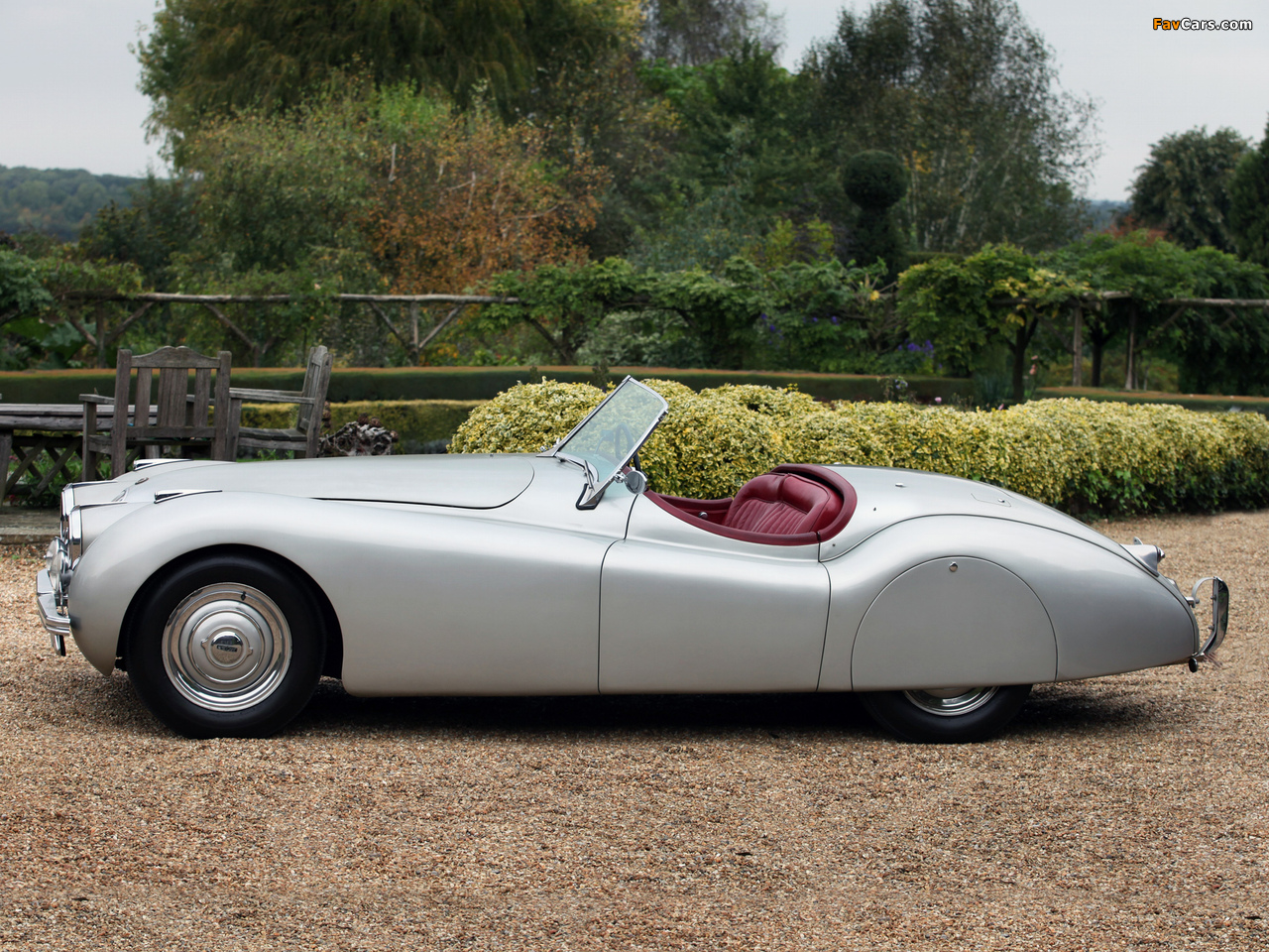 Images of Jaguar XK120 Roadster 1949–54 (1280 x 960)