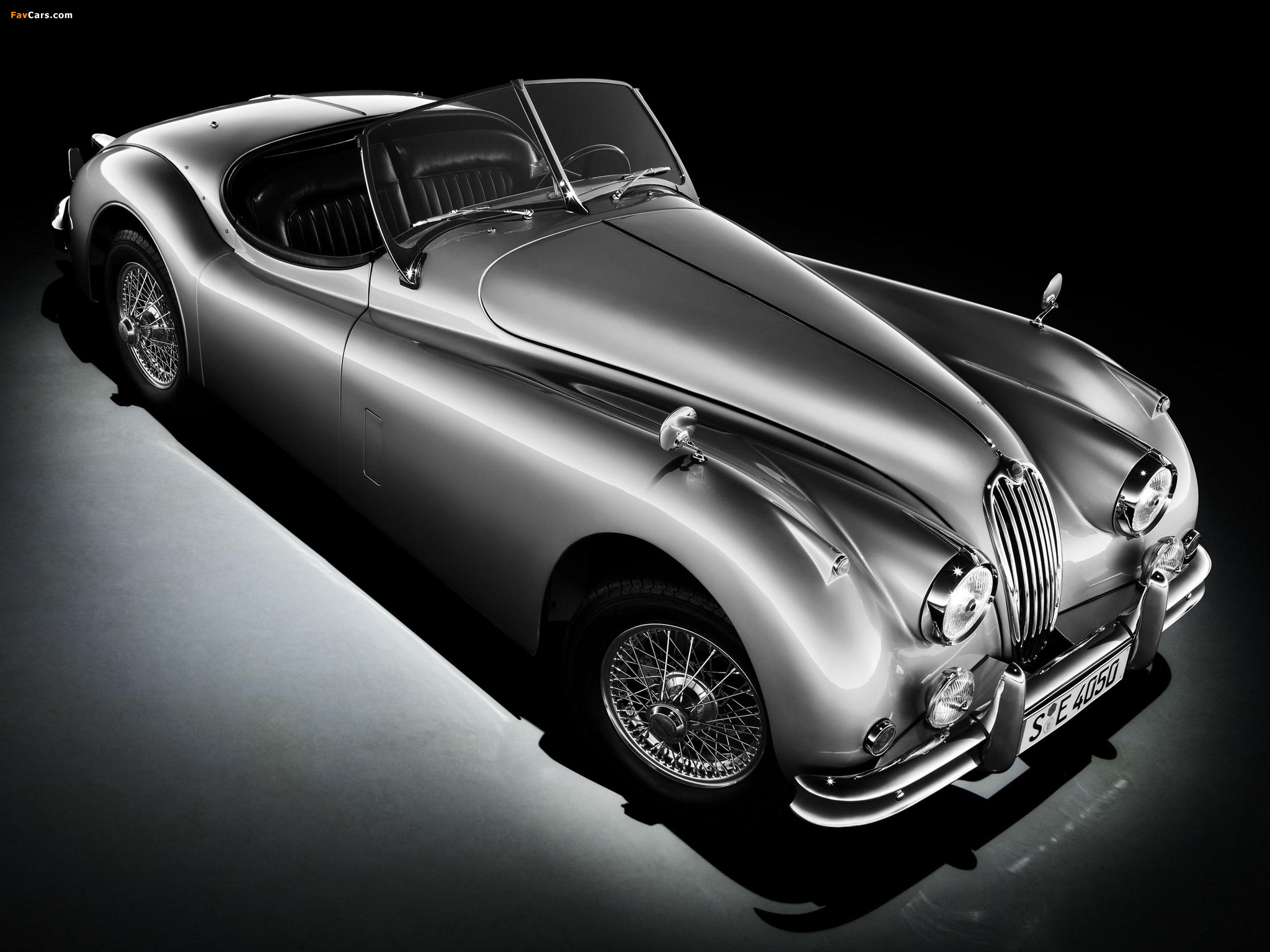 Images of Jaguar XK120 Drophead Coupe 1953–54 (2048 x 1536)