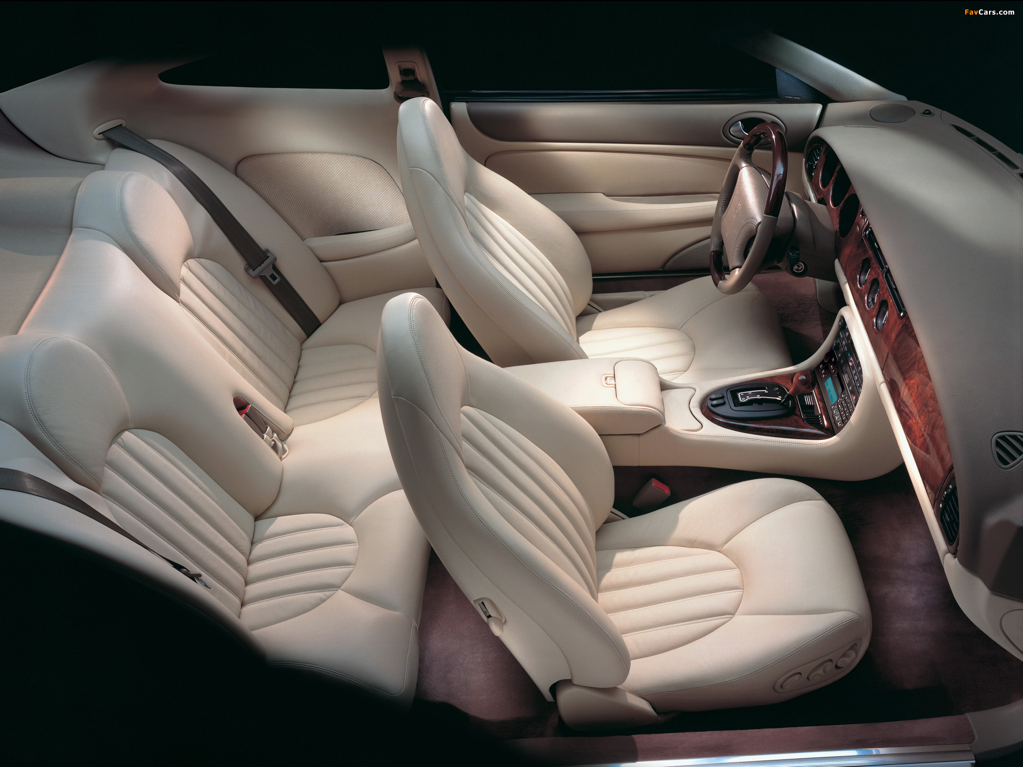 Images of Jaguar XK8 Coupe 1996–2002 (2048 x 1536)