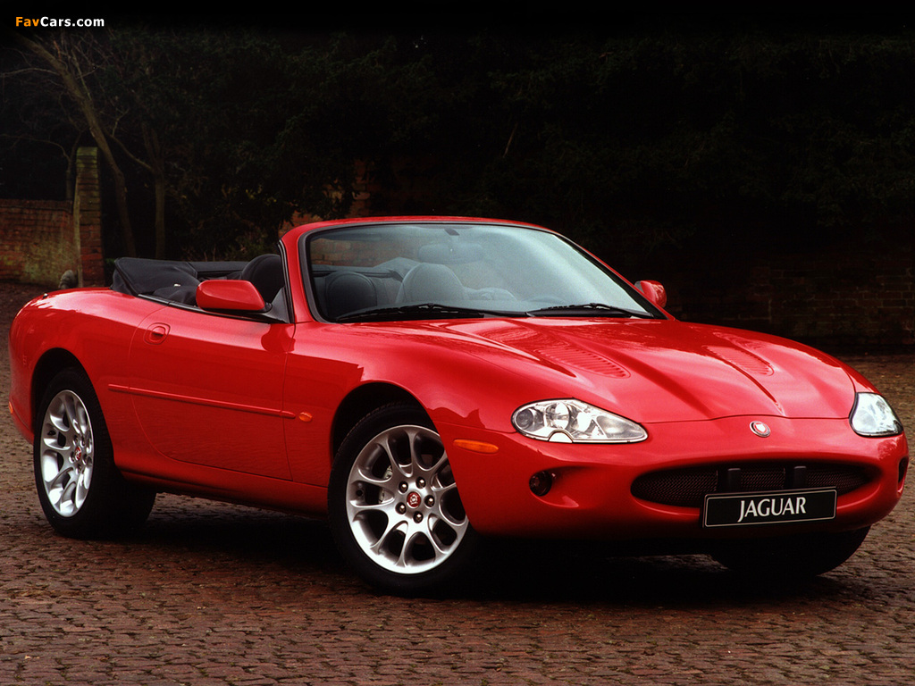Images of Jaguar XKR Convertible 1998–2002 (1024 x 768)