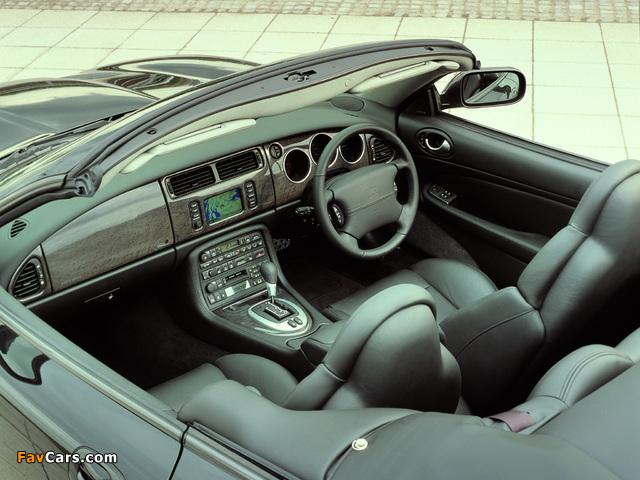 Images of Jaguar XKR 100 Convertible 2002 (640 x 480)
