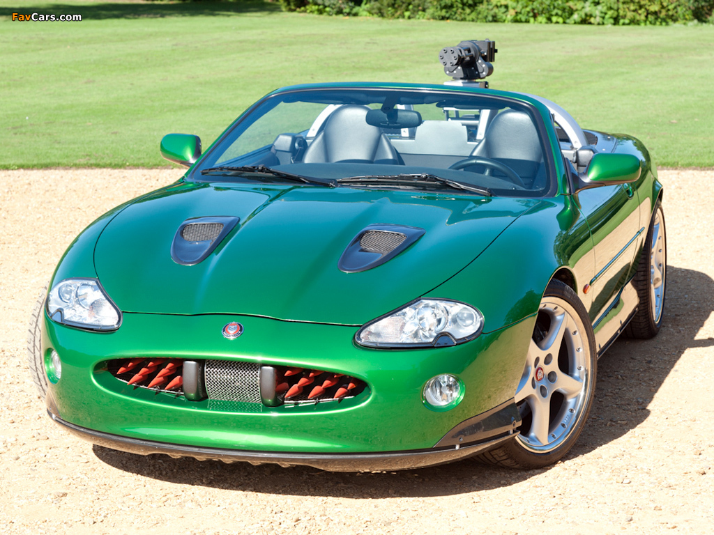 Images of Jaguar XKR Convertible 007 Die Another Day 2002 (1024 x 768)