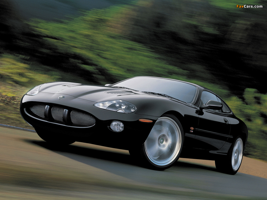 Images of Jaguar XKR Coupe 2003–04 (1024 x 768)