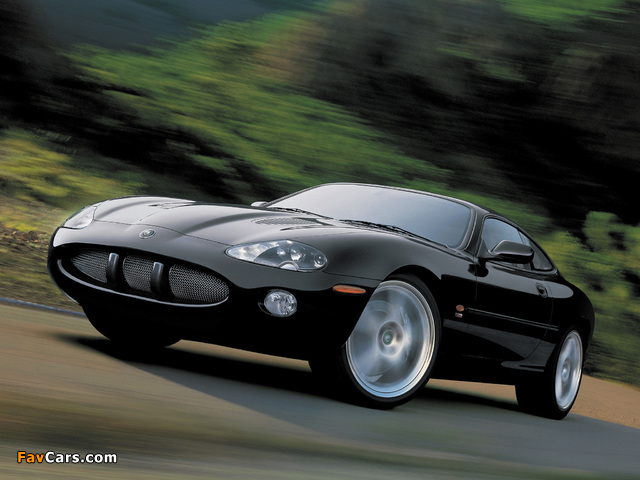 Images of Jaguar XKR Coupe 2003–04 (640 x 480)