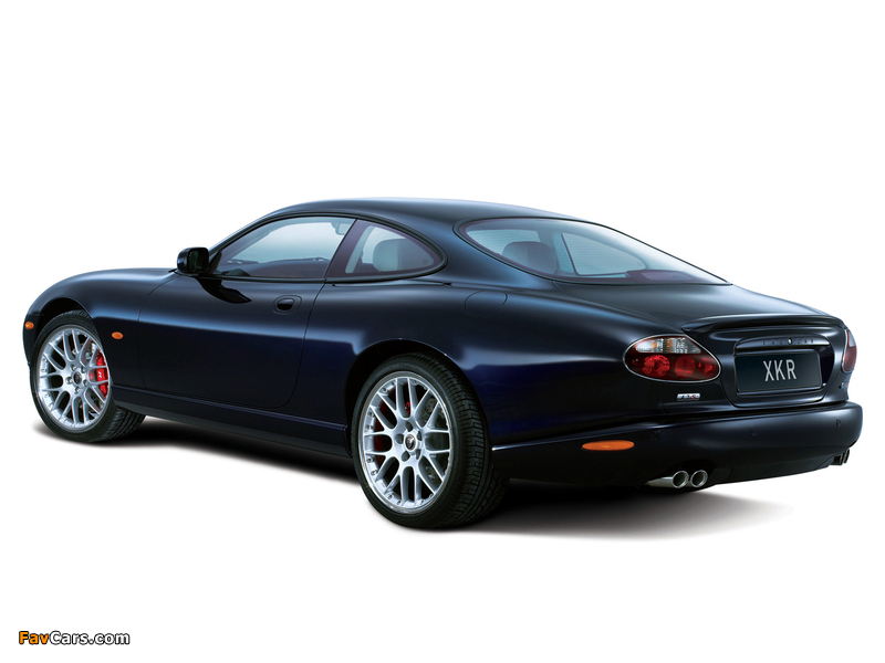 Images of Jaguar XKR Coupe 2004–06 (800 x 600)