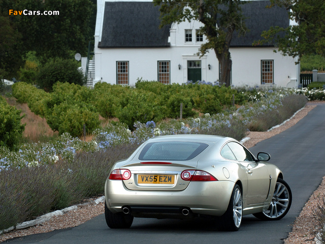 Images of Jaguar XK Coupe UK-spec 2006–09 (640 x 480)