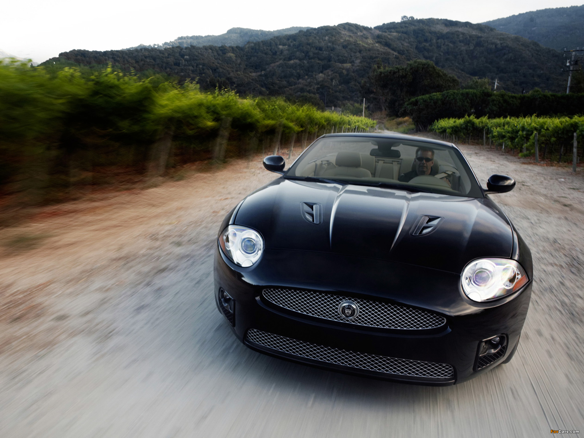 Images of Jaguar XKR Convertible 2007–09 (2048 x 1536)