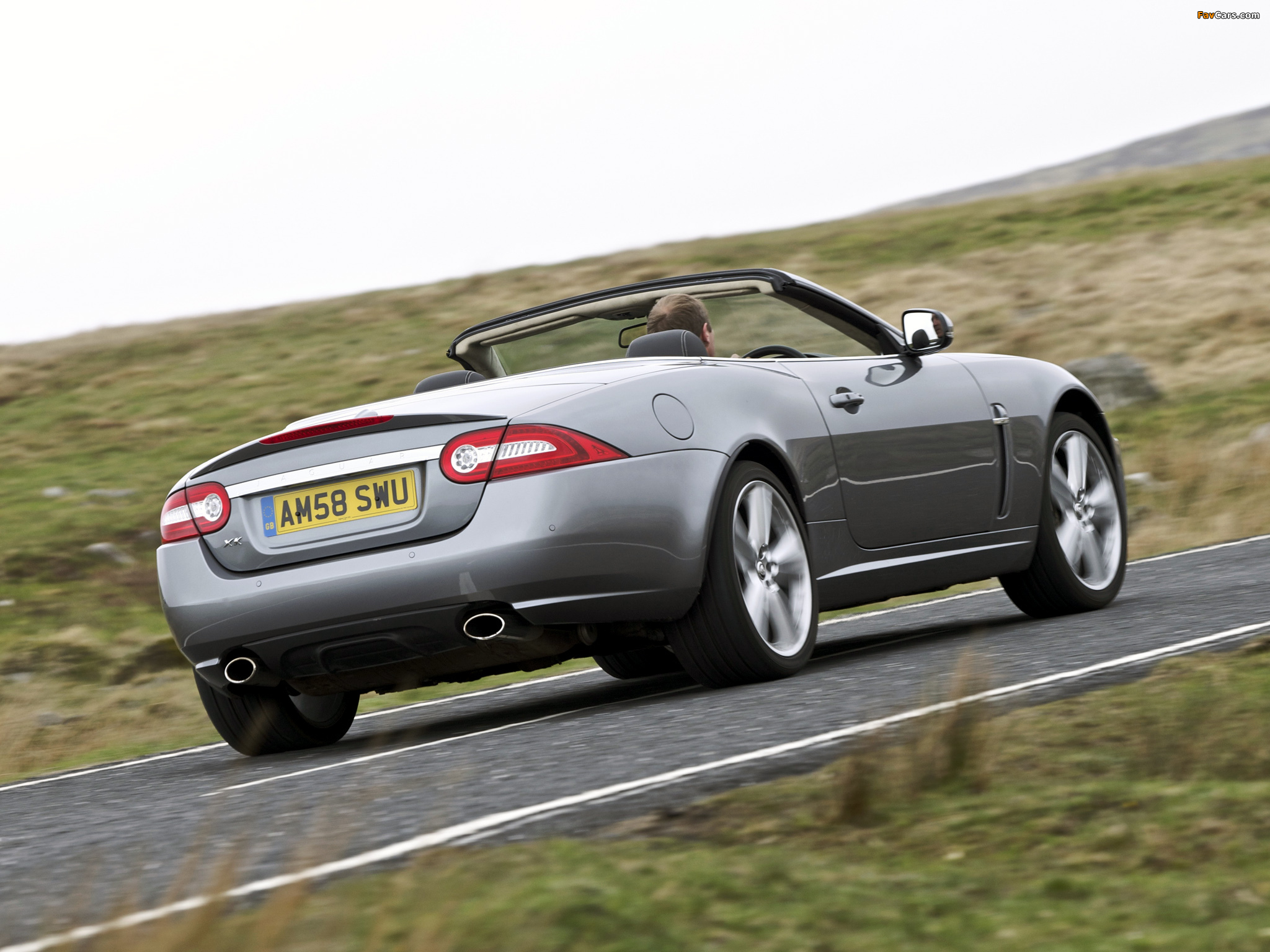 Images of Jaguar XK Convertible UK-spec 2009–11 (2048 x 1536)