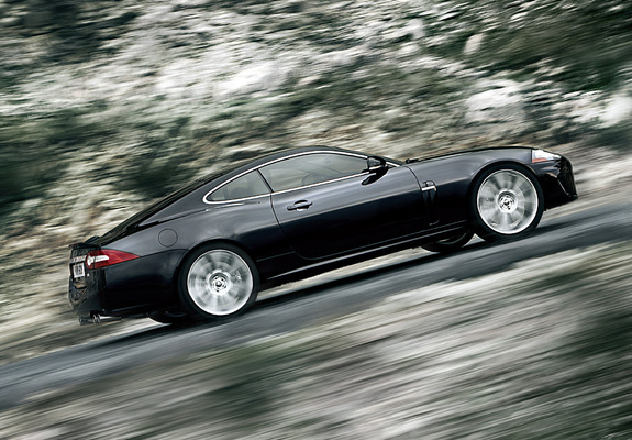 Images of Jaguar XKR Coupe 2009–11