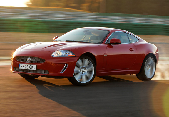 Images of Jaguar XKR Coupe 2009–11