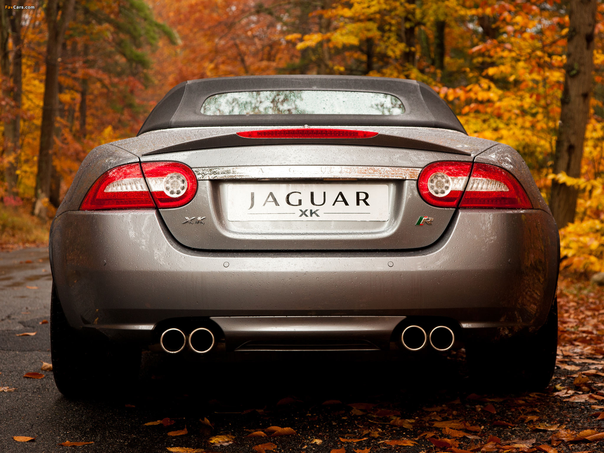 Images of Jaguar XKR Convertible US-spec 2009–11 (2048 x 1536)