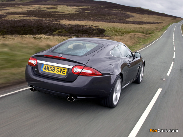 Images of Jaguar XK Coupe UK-spec 2009–11 (640 x 480)