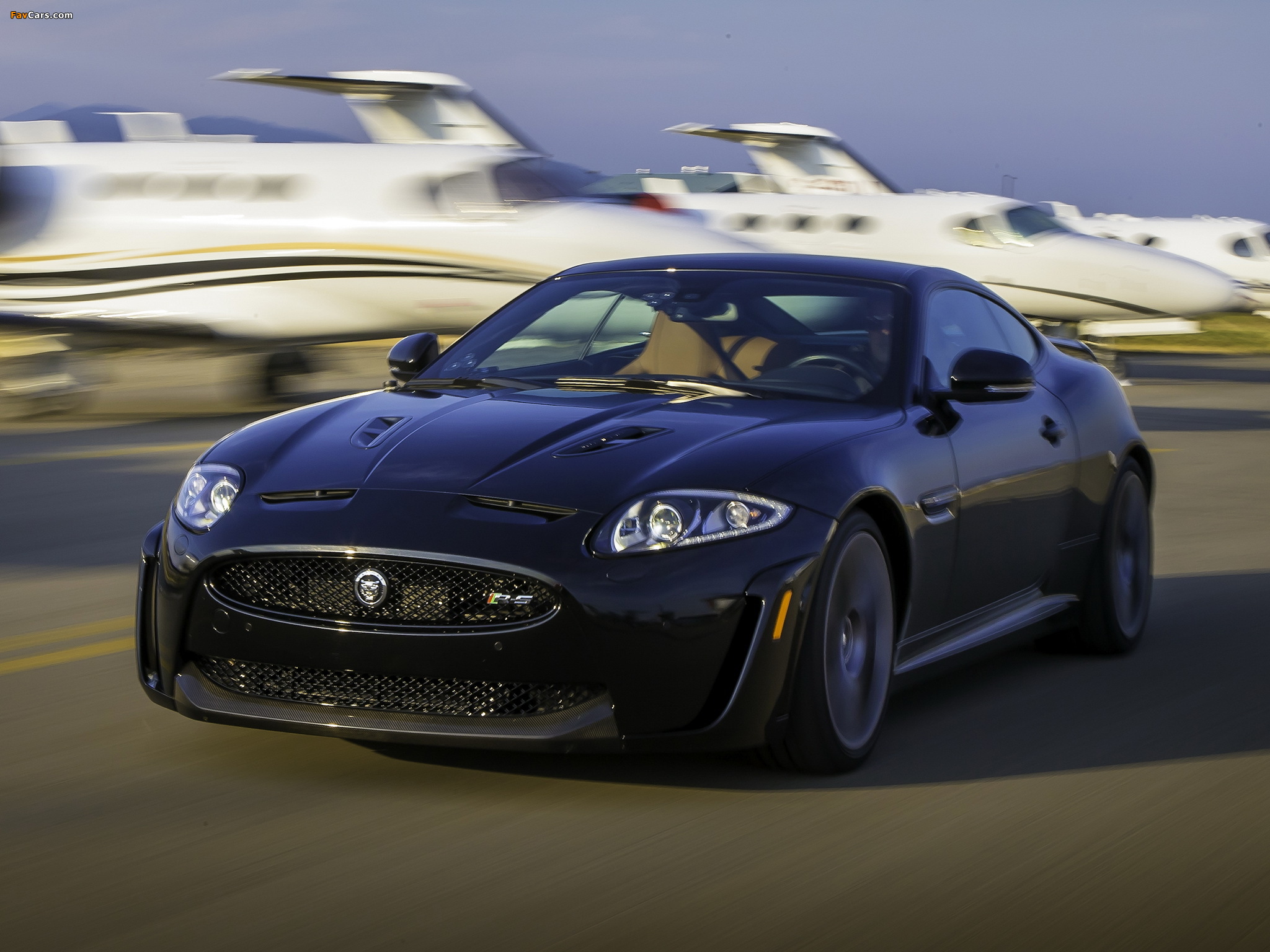 Images of Jaguar XKR-S US-spec 2011 (2048 x 1536)