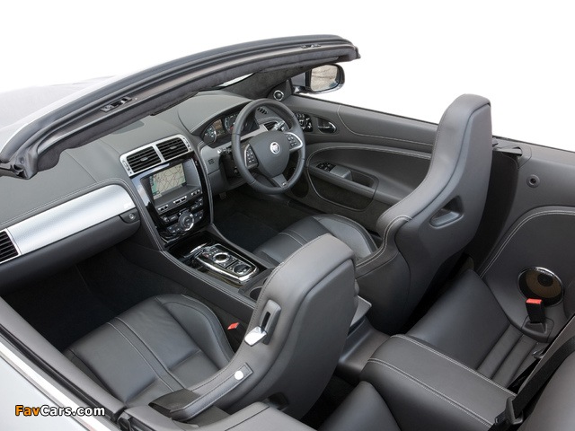 Images of Jaguar XKR Convertible UK-spec 2011 (640 x 480)