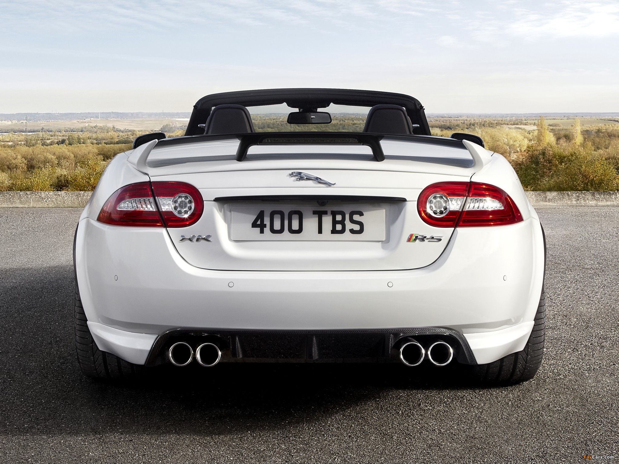 Images of Jaguar XKR-S Convertible UK-spec 2011 (2048 x 1536)