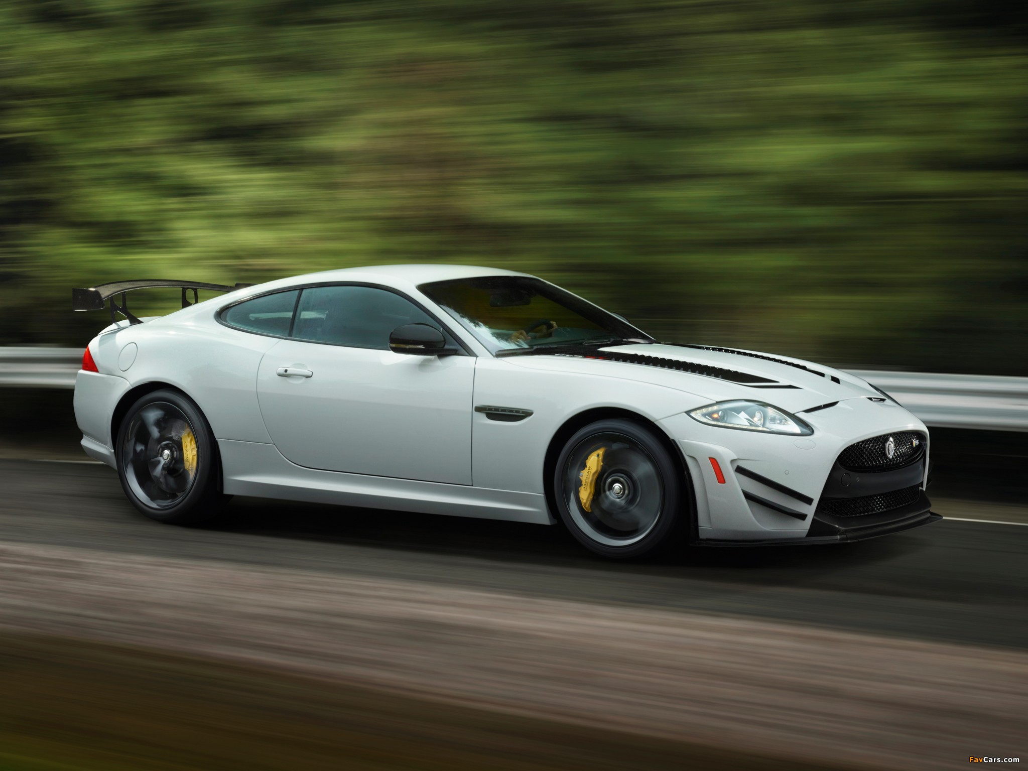 Images of Jaguar XKR-S GT 2013 (2048 x 1536)