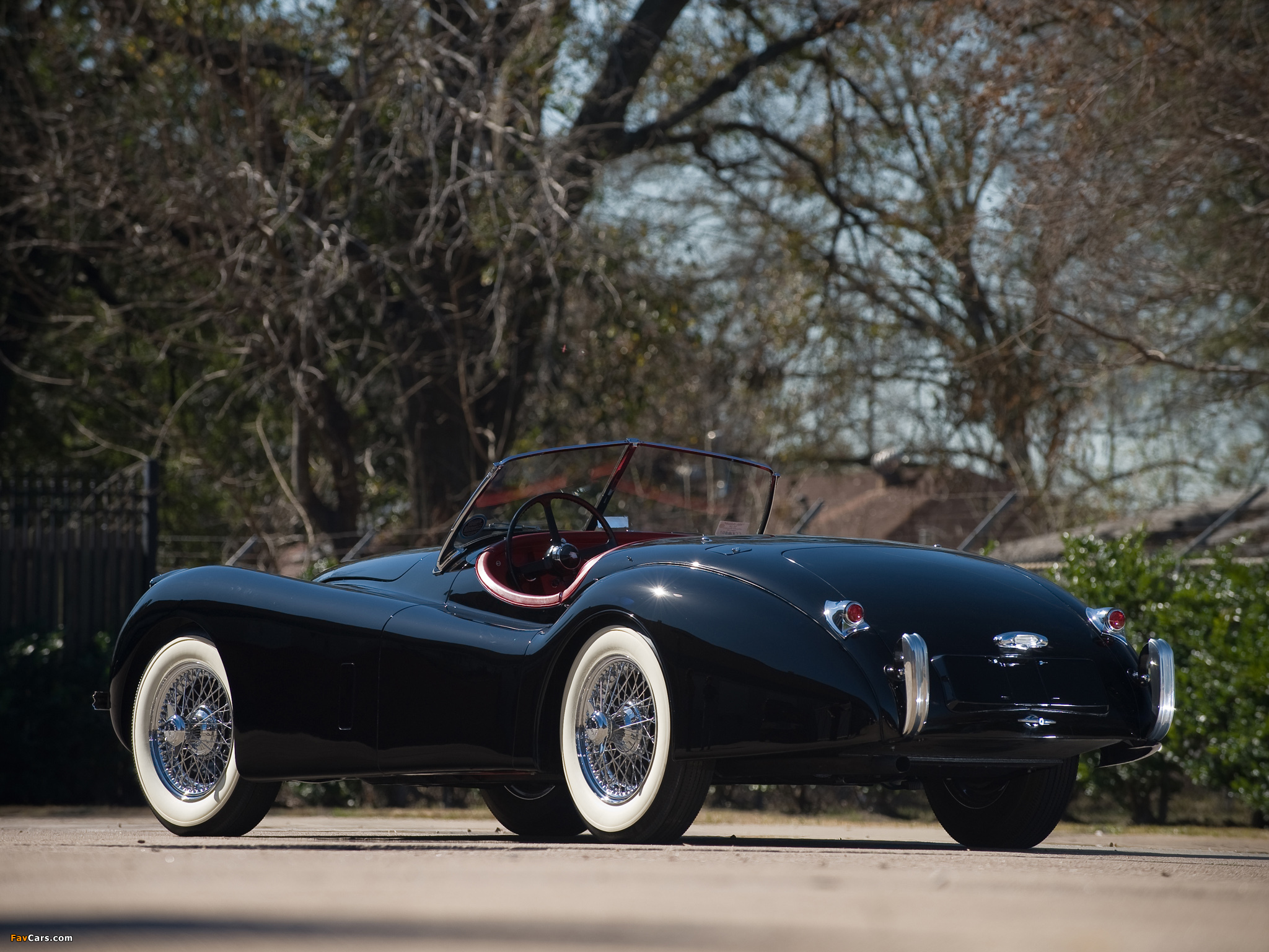 Jaguar XK120 Roadster 1949–54 wallpapers (2048 x 1536)