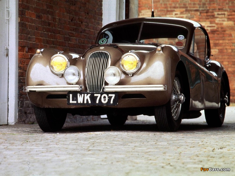 Jaguar XK120 Fixed Head Coupe UK-spec 1951–54 pictures (800 x 600)