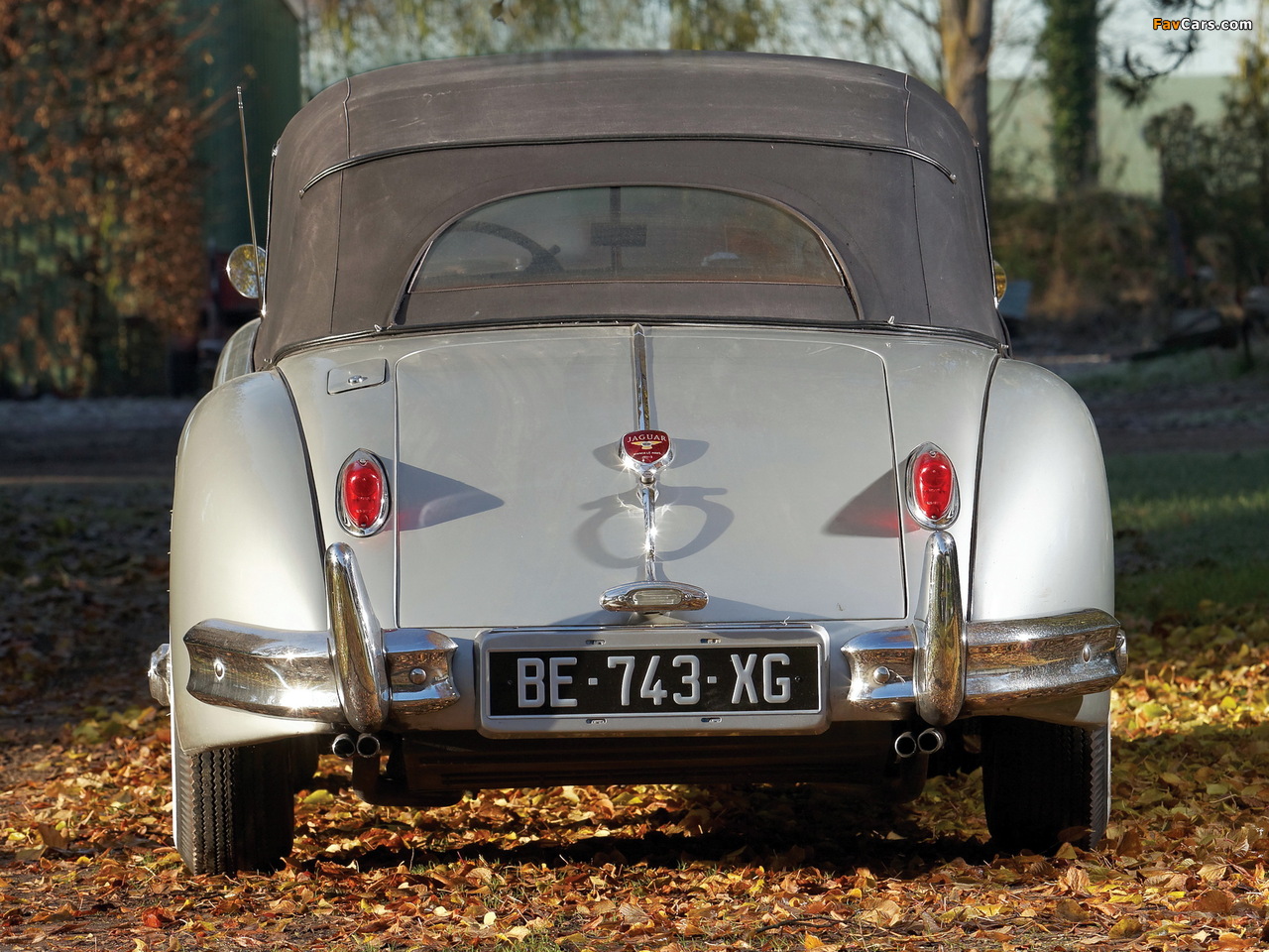 Jaguar XK140 Drophead Coupe 1954–57 pictures (1280 x 960)