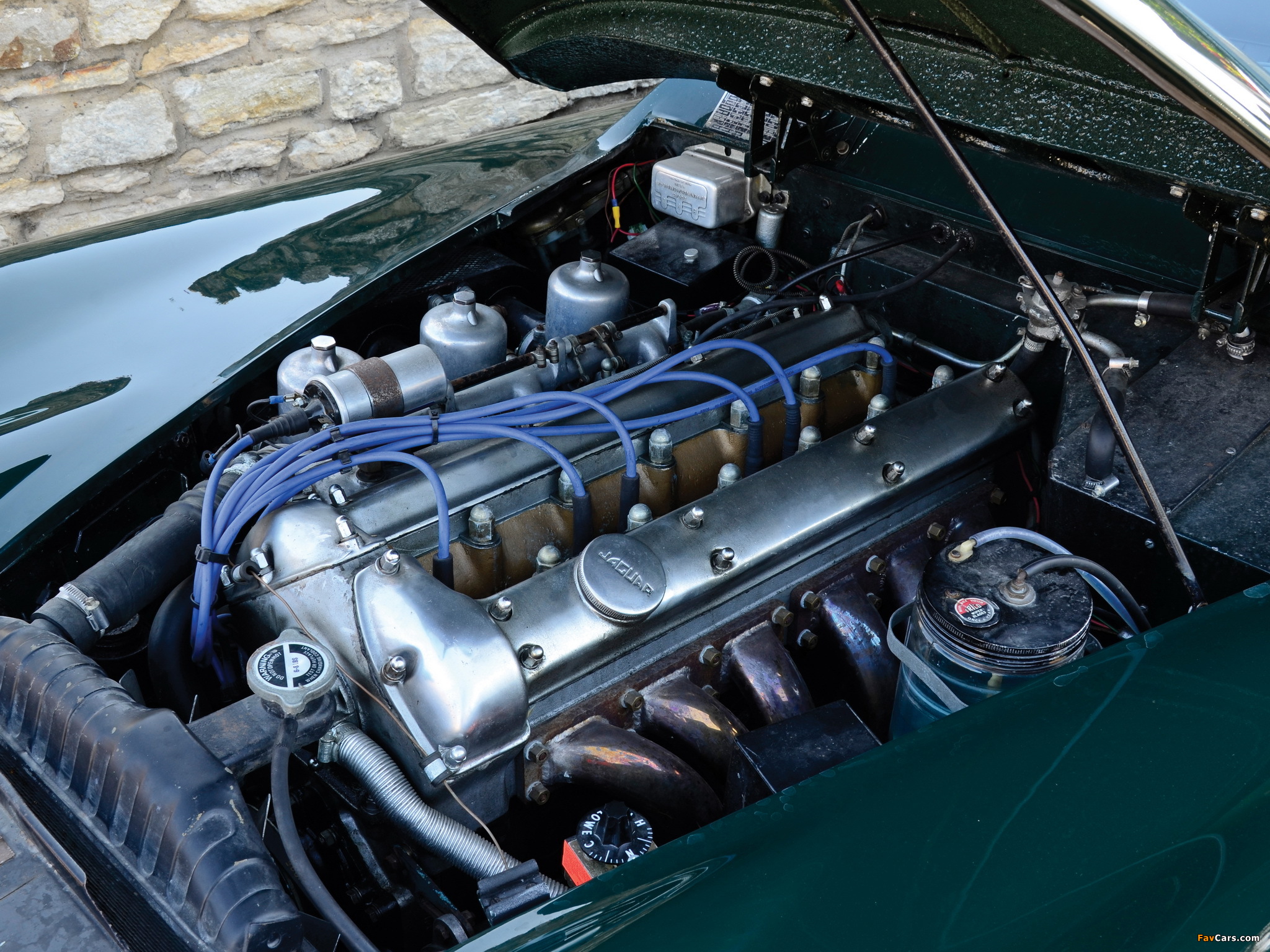 Jaguar XK150 Fixed Head Coupe UK-spec 1958–61 photos (2048 x 1536)