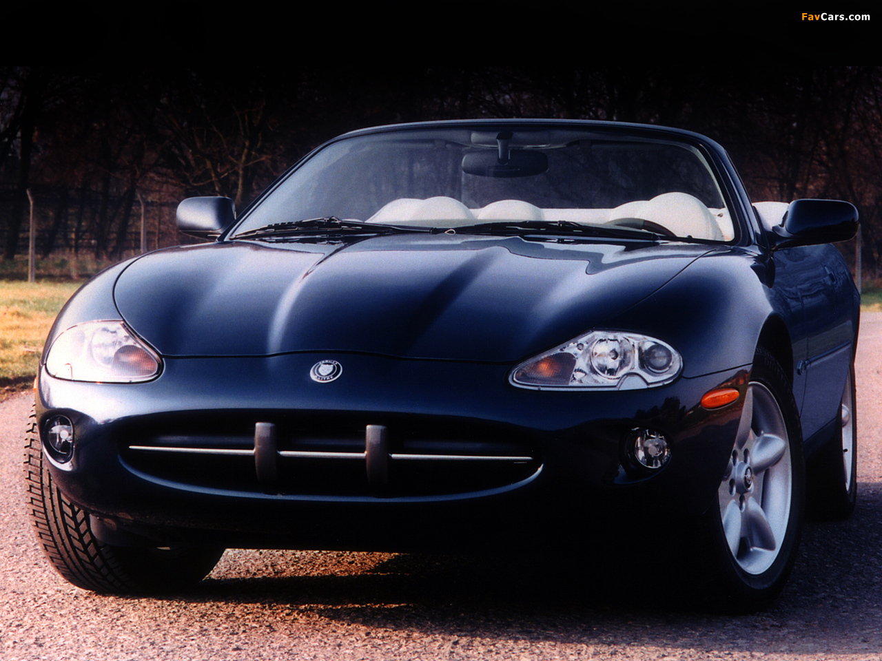 Jaguar XK8 Convertible 1996–2002 images (1280 x 960)