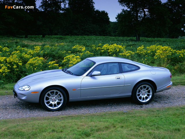 Jaguar XKR Coupe 1998–2002 pictures (640 x 480)