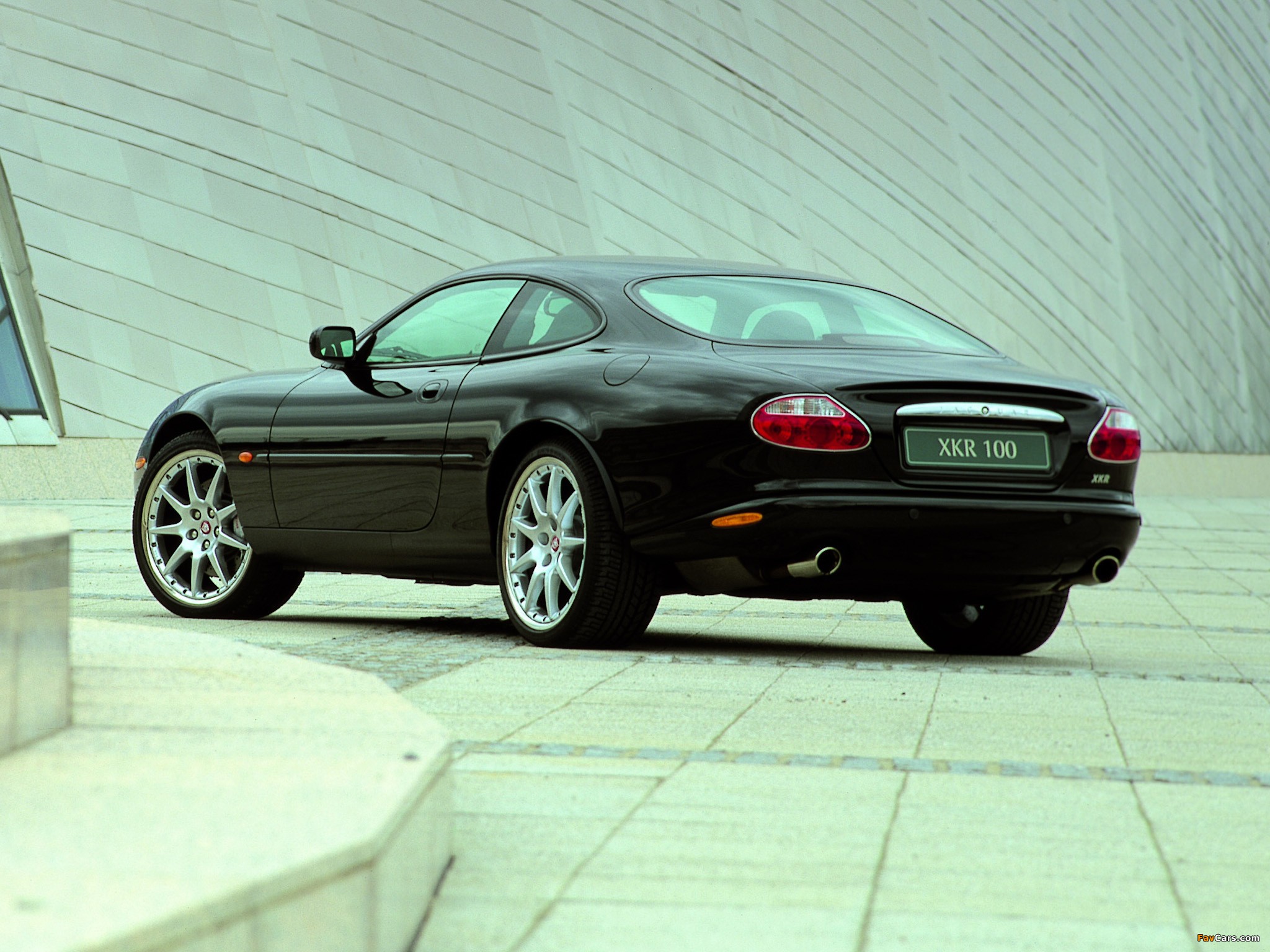 Jaguar XKR 100 Coupe 2002 photos (2048 x 1536)