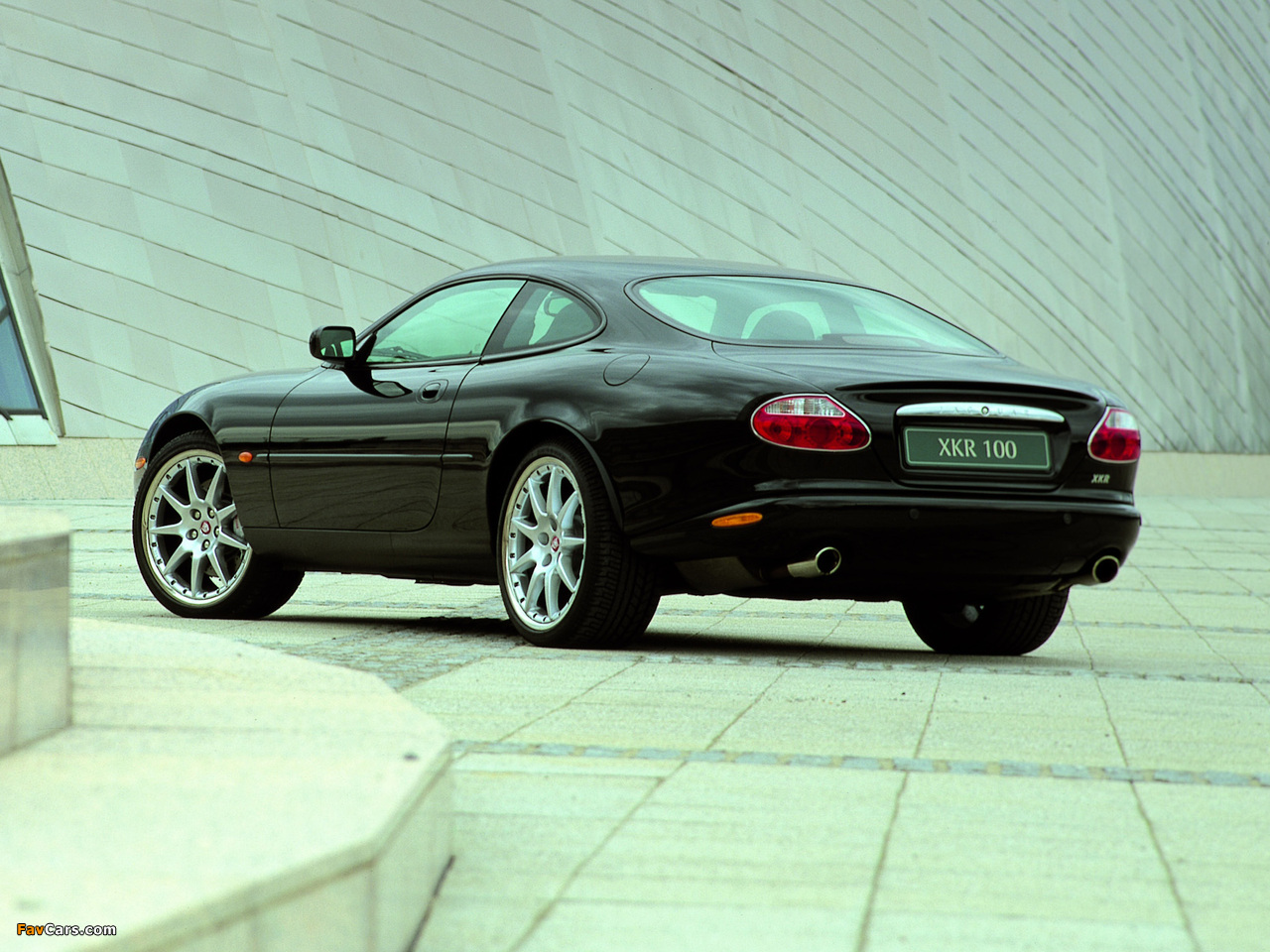 Jaguar XKR 100 Coupe 2002 photos (1280 x 960)