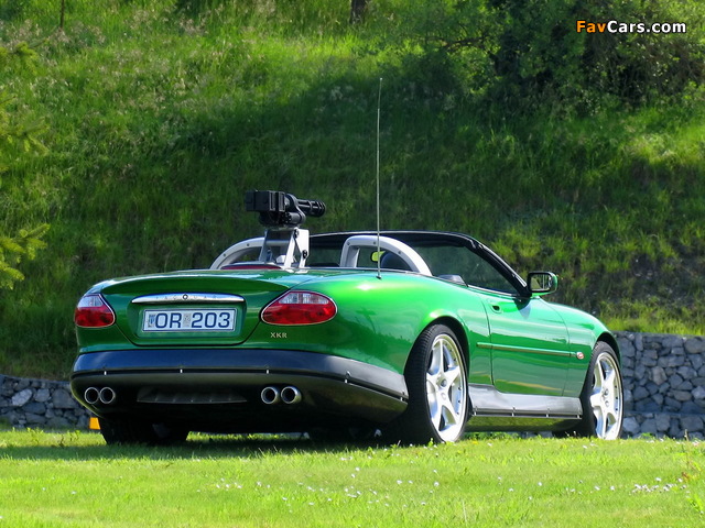 Jaguar XKR Convertible 007 Die Another Day 2002 pictures (640 x 480)