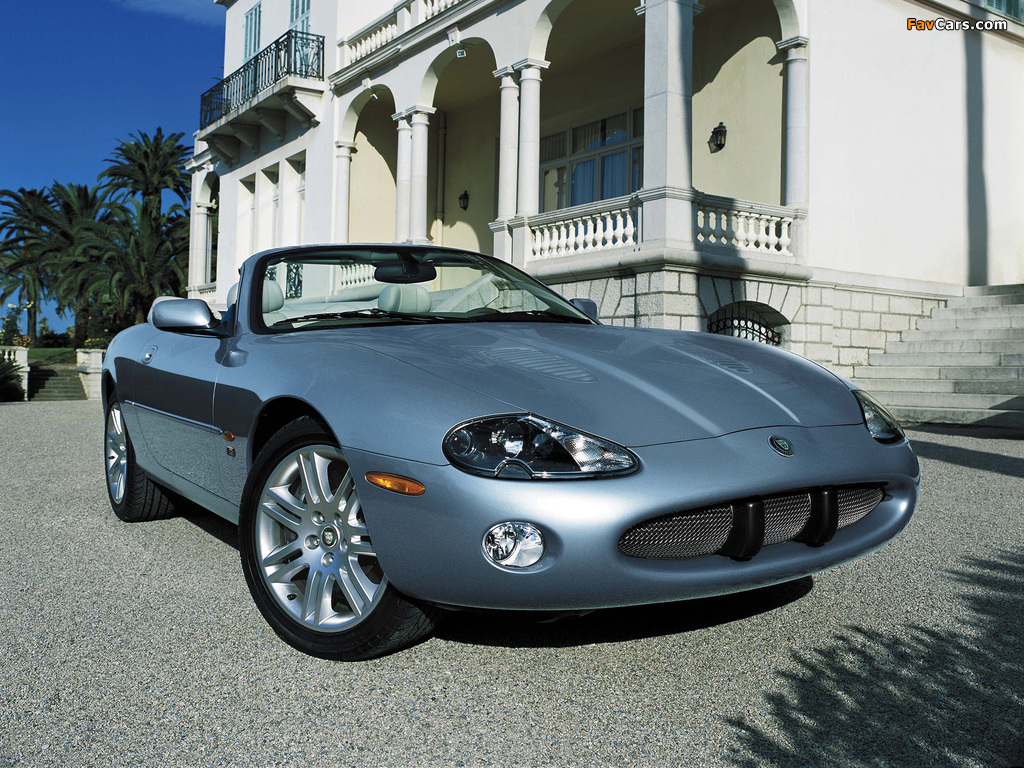 Jaguar XKR Convertible 2003–04 images (1024 x 768)